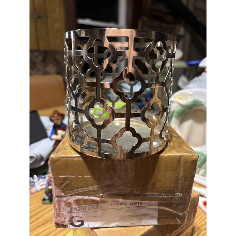 Sonoma Life Style Silver Metal Quatrefoil Lattice 14oz Jar Candle Holder Sleeve